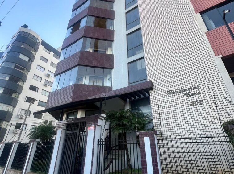 venda apartamento 3 dormitorios residencial viena centro passo fundo rs rezende imoveis (1)