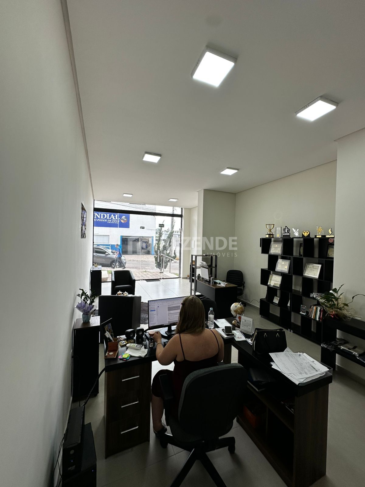 venda sala loja terrea 42m2 avenida boulevard centro passo fundo rs rezende imoveis (9)