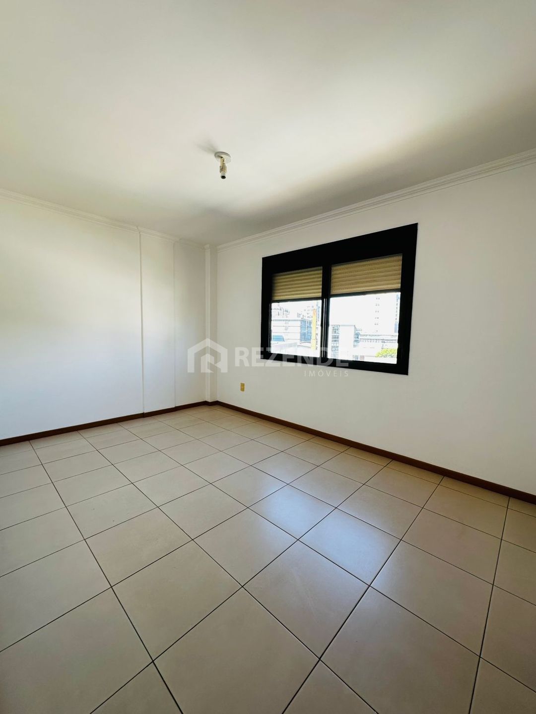 venda apartamento 2 dormitorio condominio da sete centro passo fundo rs rezende imoveis (1)
