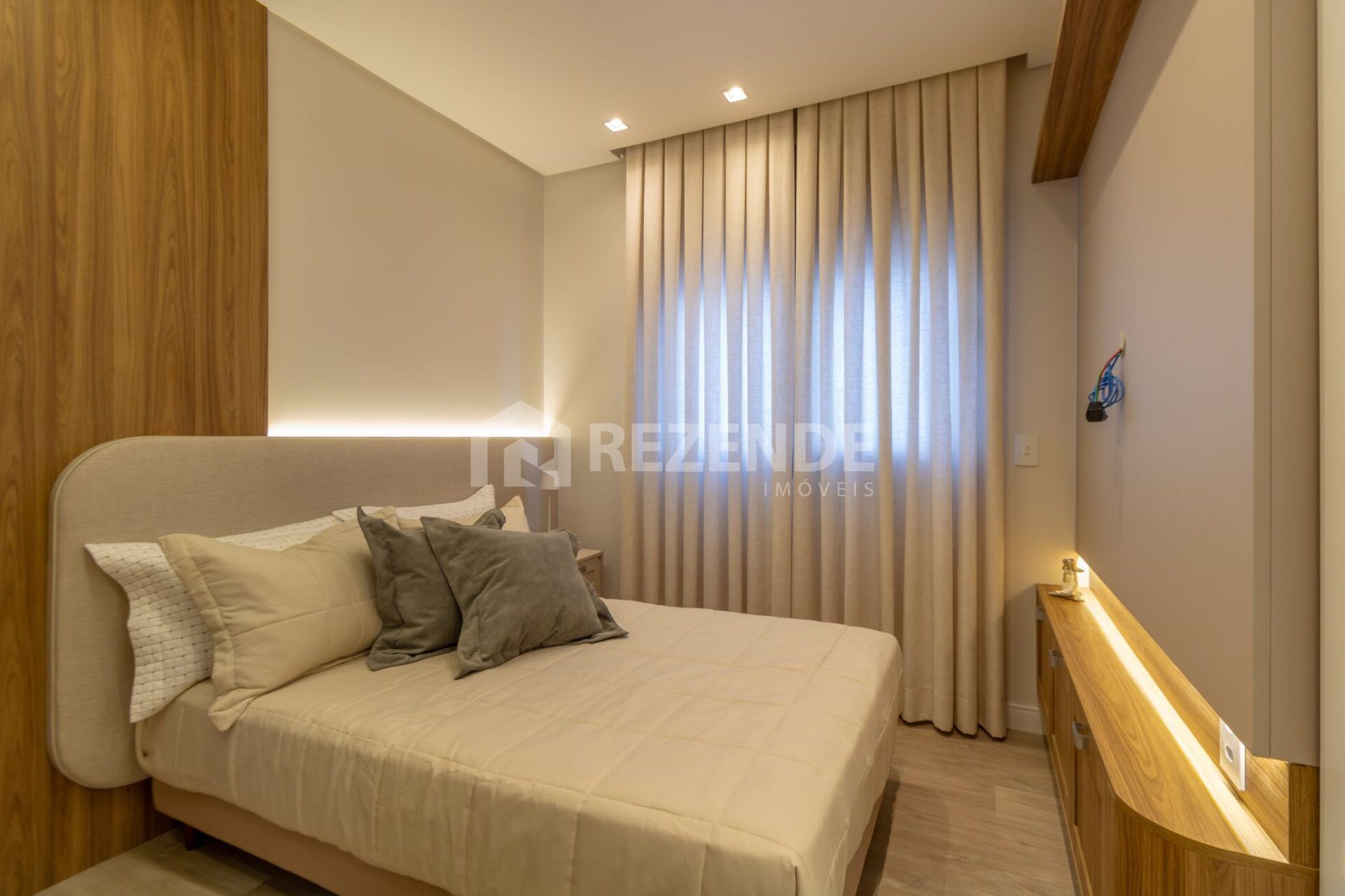 venda apartamento 3 dormitorios residencial doha centro passo fundo rs rezende imoveis (26)