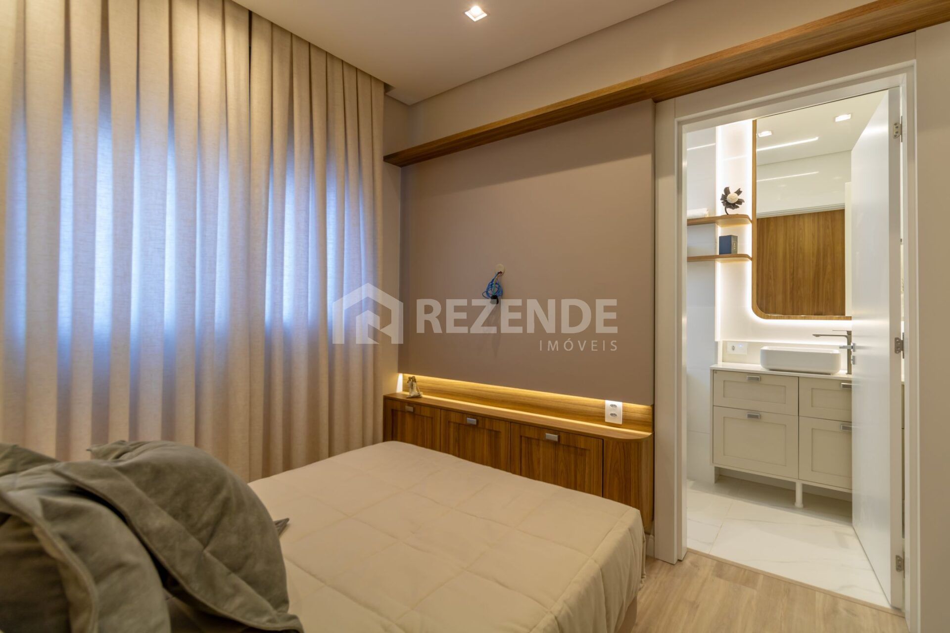 venda apartamento 3 dormitorios residencial doha centro passo fundo rs rezende imoveis (27)