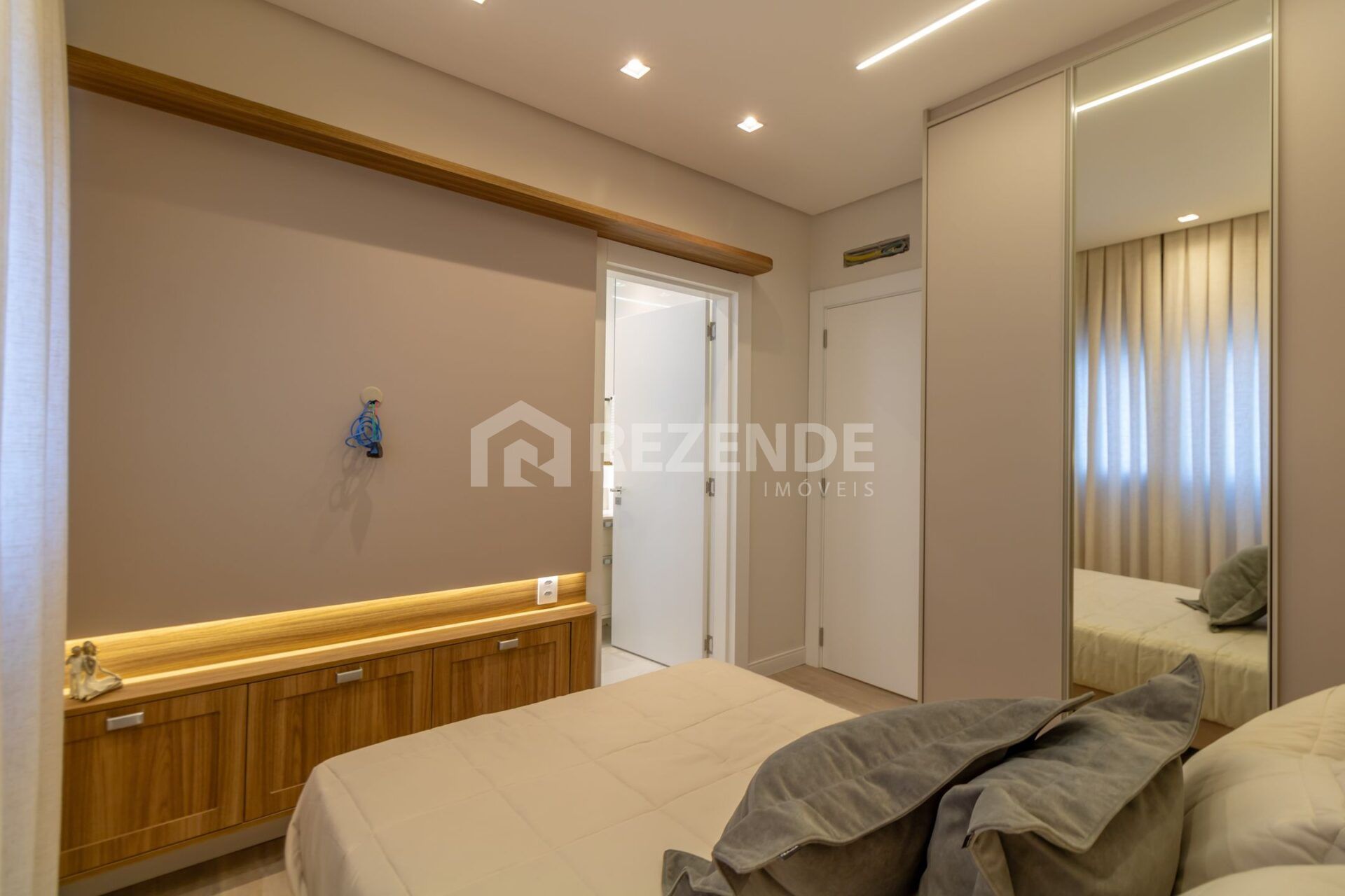 venda apartamento 3 dormitorios residencial doha centro passo fundo rs rezende imoveis (28)