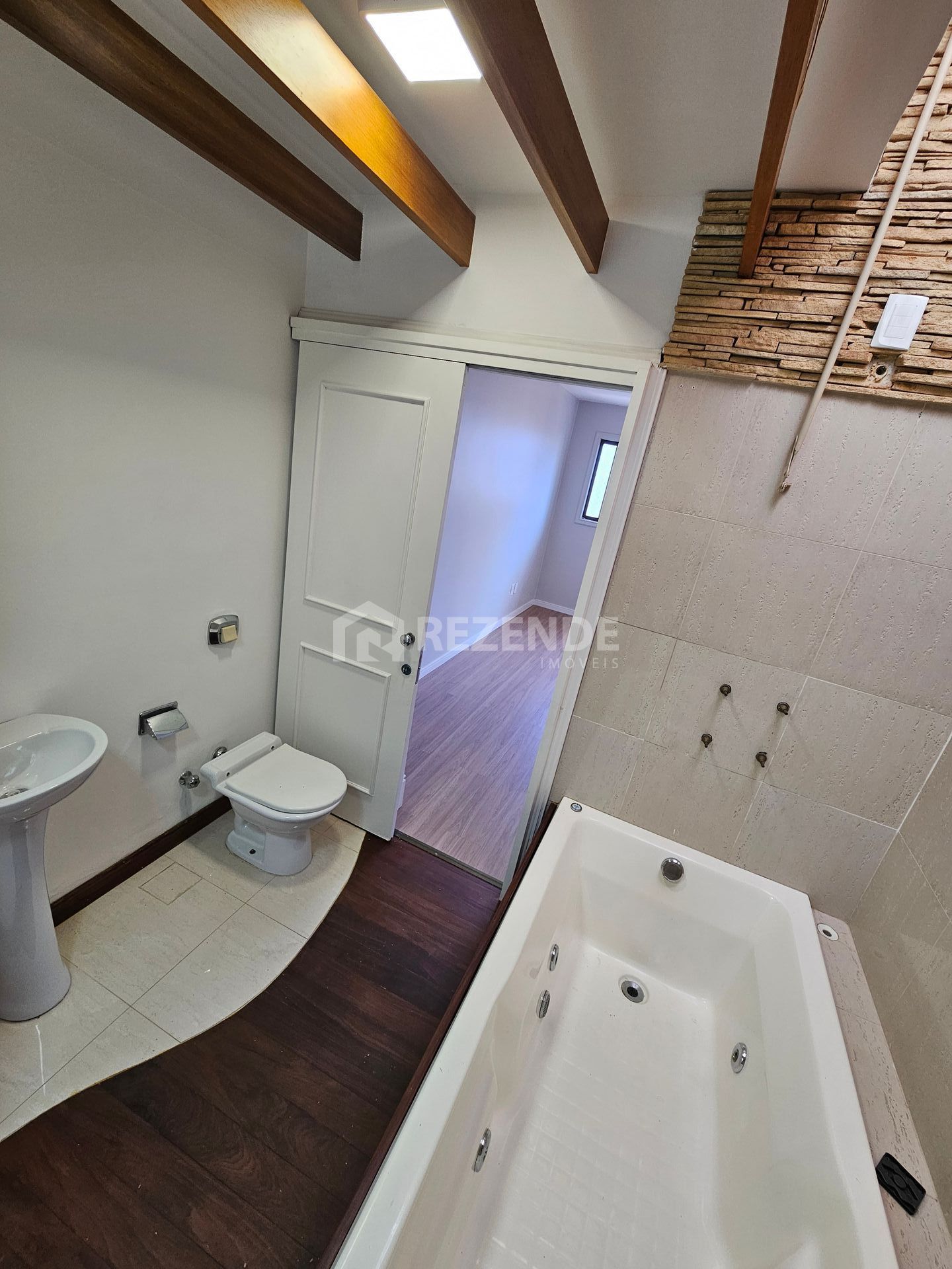 venda apartamento 4 dormitorios edificio alameda da matriz centro passo fundo rs rezende imoveis (37)