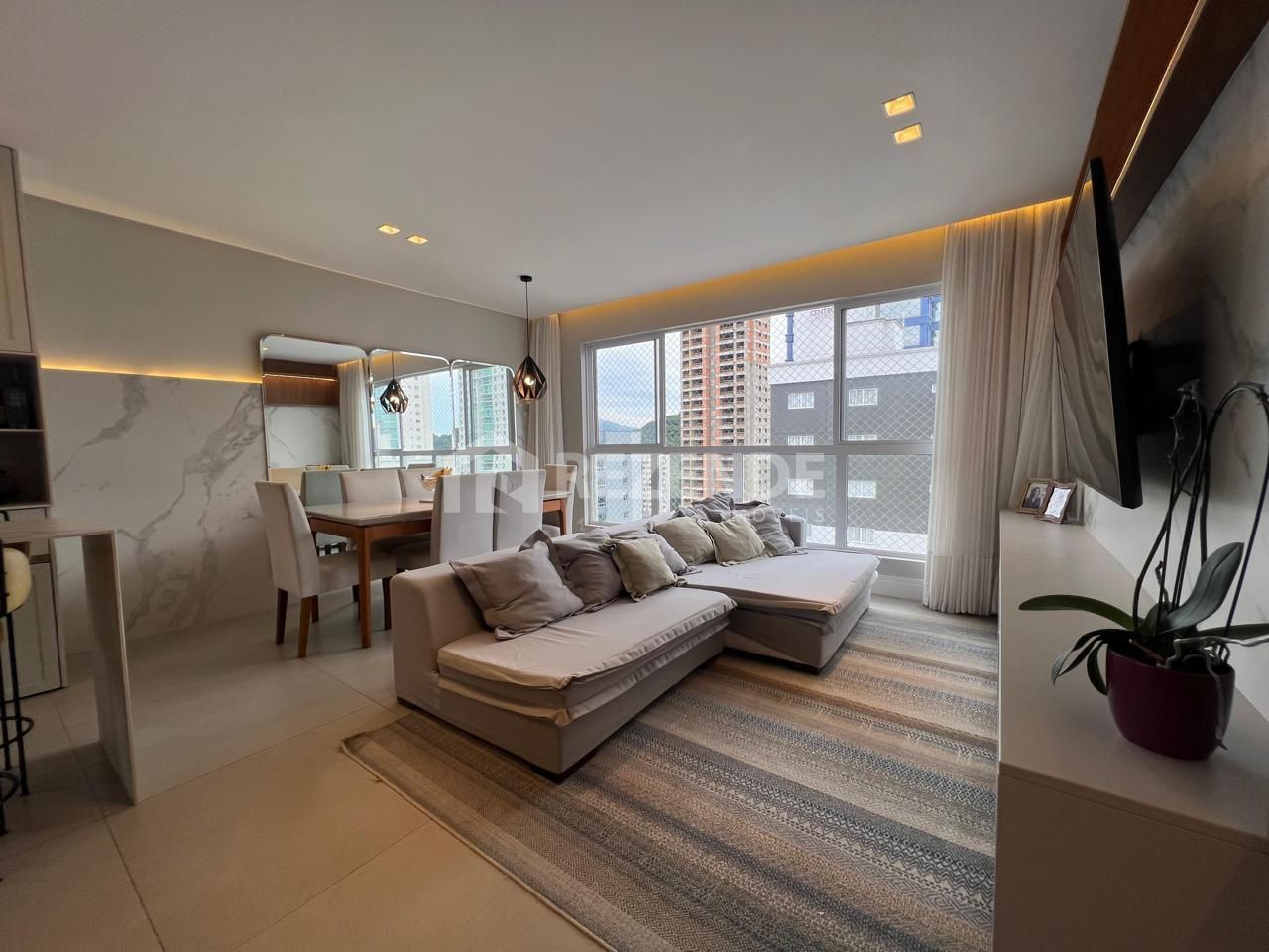 venda apartamento 3 dormitorios montpelier pinheiros balneario camboriu sc rezende imoveis (2)