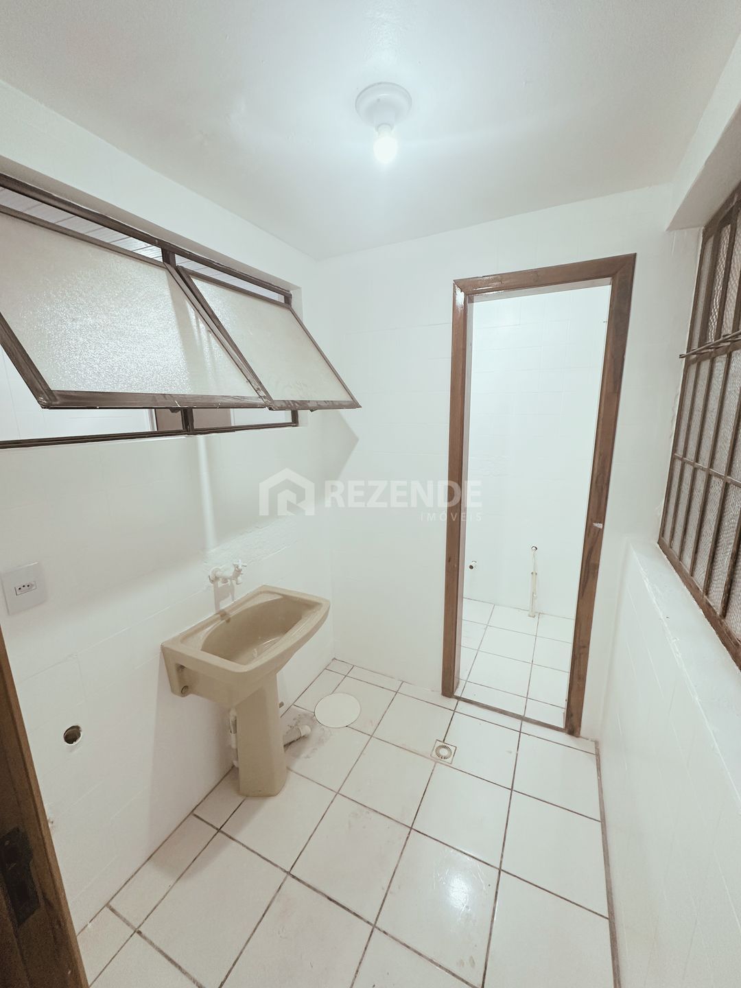 venda apartamento 2 dormitorios ed medianeira centro passo fundo rs rezende imoveis (7)