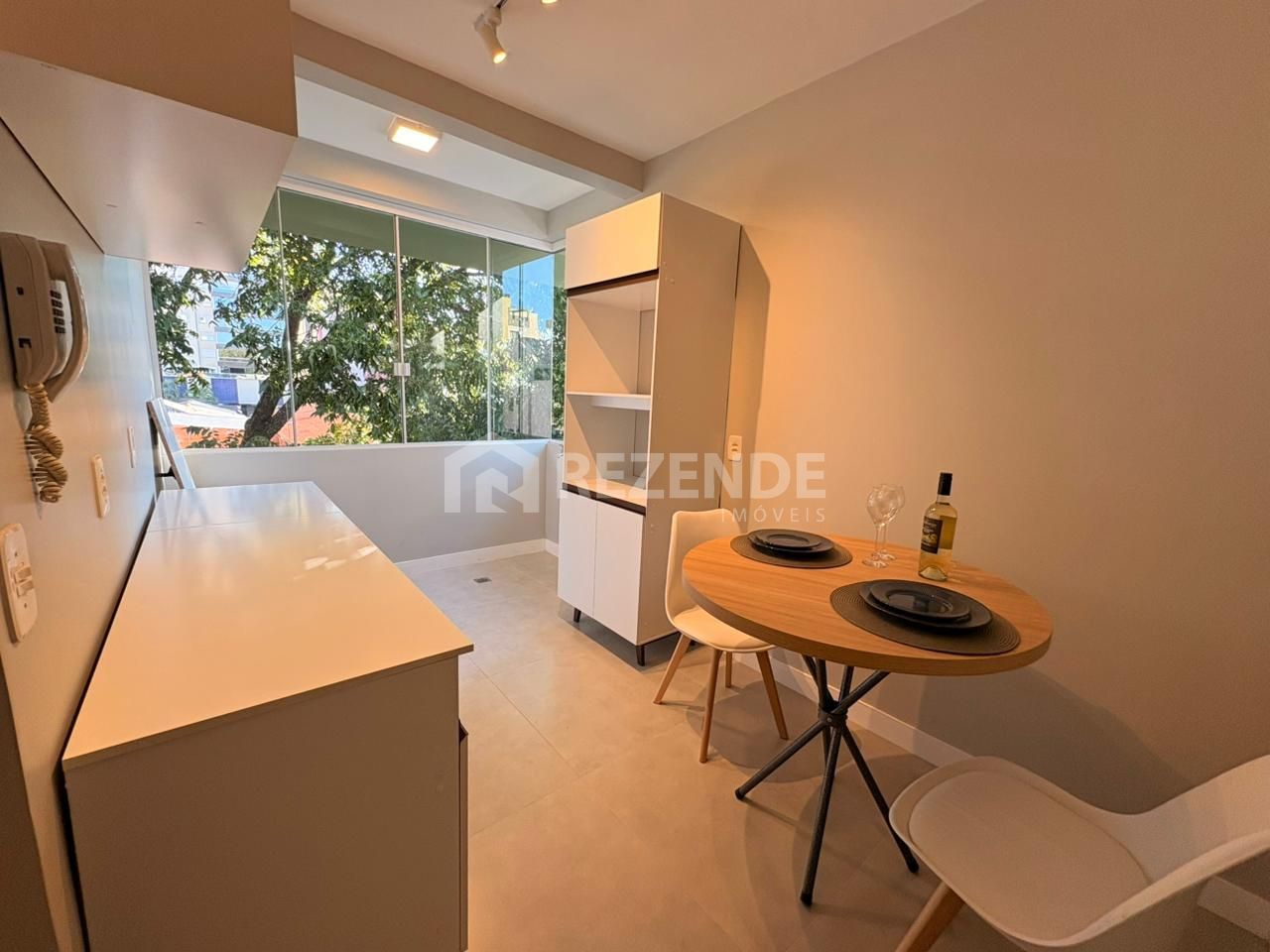 venda apartamento 1 dormitorio edificio garbeloto centro passo fundo rs rezende imoveis 2 (8)