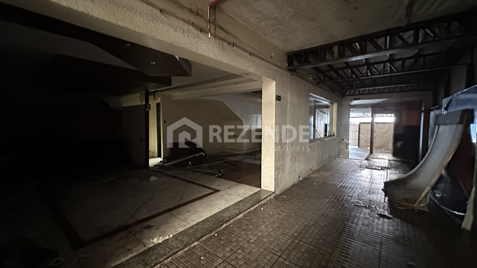aluguel sala loja terrea 588m2 centro passo fundo rs rezende imoveis (11) aluguel sala loja terrea 588m2 centro passo fundo rs rezende imoveis (11)