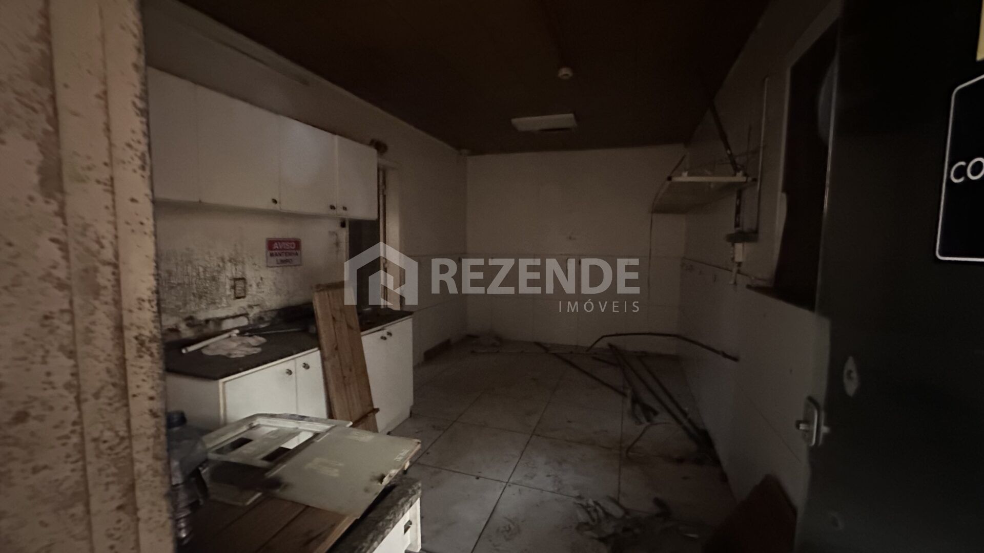 aluguel sala loja terrea 588m2 centro passo fundo rs rezende imoveis (14) aluguel sala loja terrea 588m2 centro passo fundo rs rezende imoveis (14)