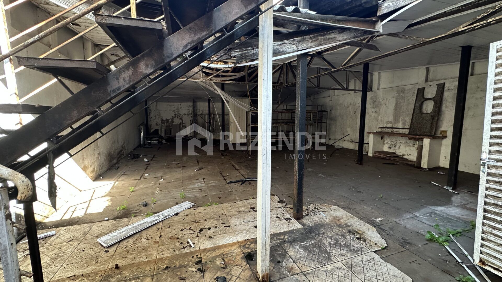 aluguel sala loja terrea 588m2 centro passo fundo rs rezende imoveis (2) aluguel sala loja terrea 588m2 centro passo fundo rs rezende imoveis (2)
