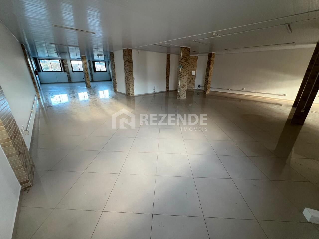 venda sala loja terrea 201m2 boqueirao passo fundo rs rezende imoveis12