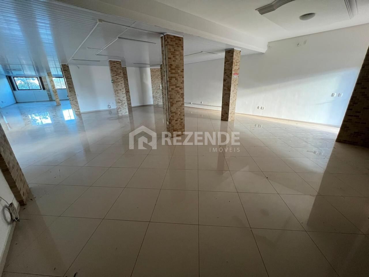venda sala loja terrea 201m2 boqueirao passo fundo rs rezende imoveis6